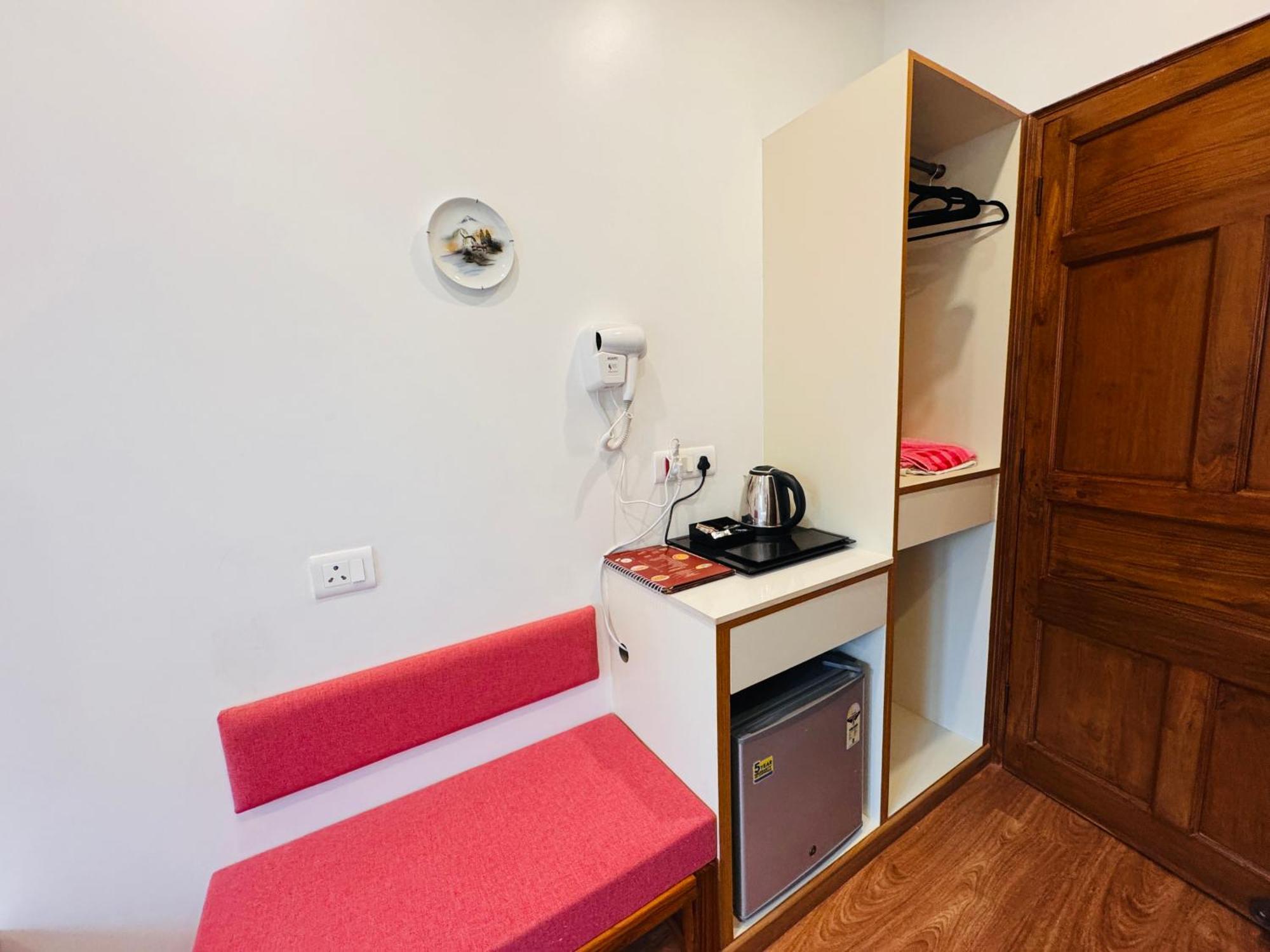 Bed & Breakfast Royal 27 *