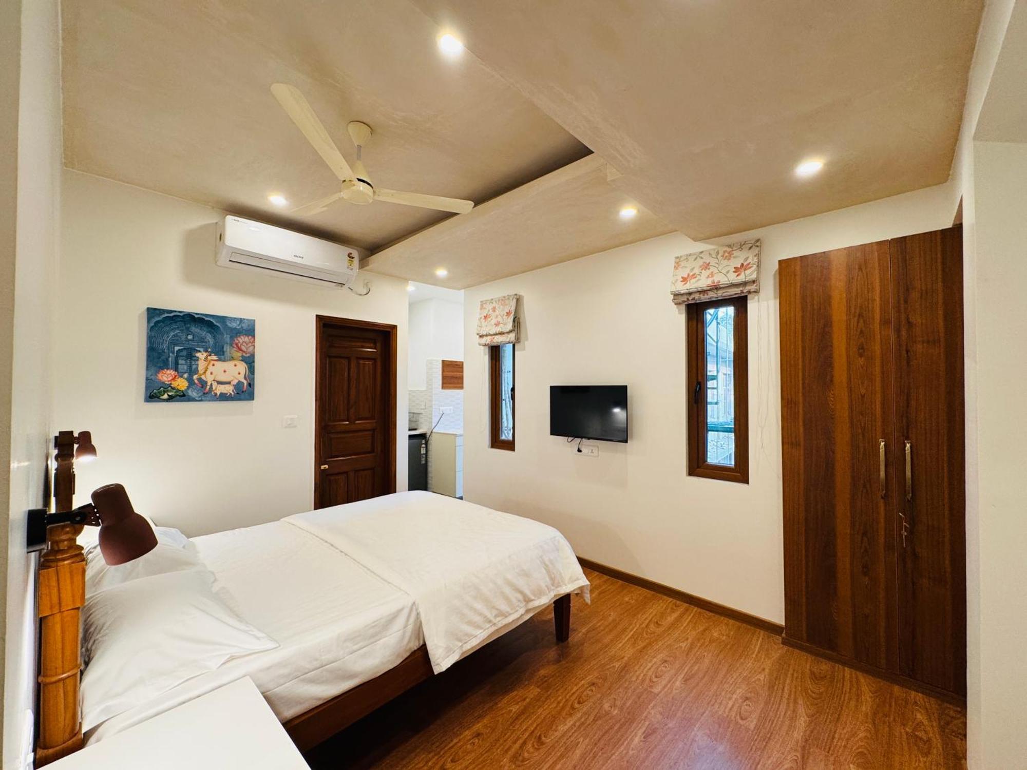 Royal 27 Bed & Breakfast New Delhi